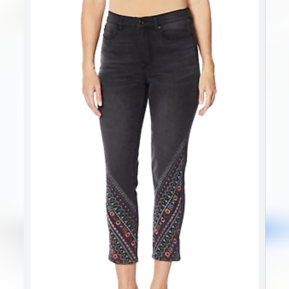 DG2 Cropped Jeans